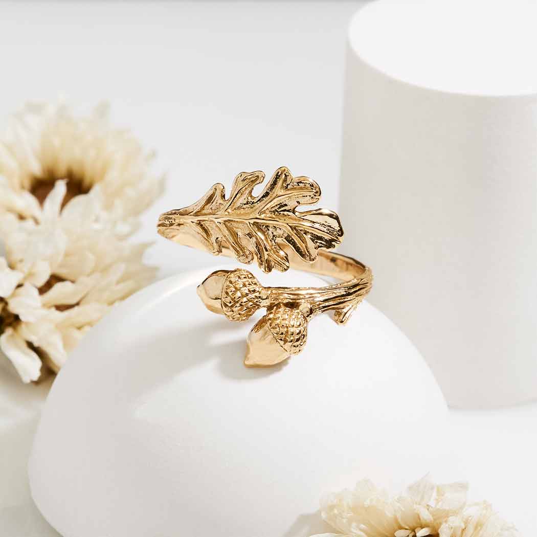 Adjustable Oak and Acorn Ring: Bronze