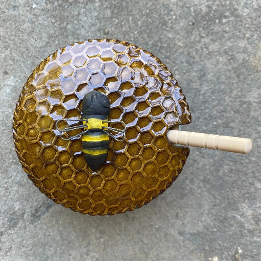 Buzzy Bee Honey Pot