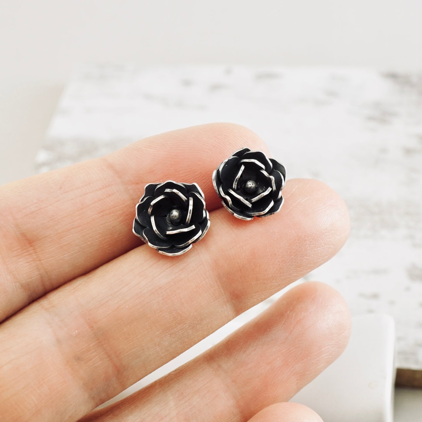Camellia Bloom Stud (SS)